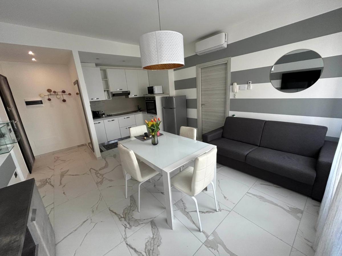 Marconi67 Apartment Desenzano del Garda Exterior foto
